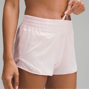 SOLD Lululemon Hotty Hot High-Rise Lined Short 2.5" in Flush Pink Size 0 NWT